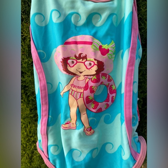 Deadstock Vintage Y2K strawberry shortcake bathing suit - Picture 2 of 7